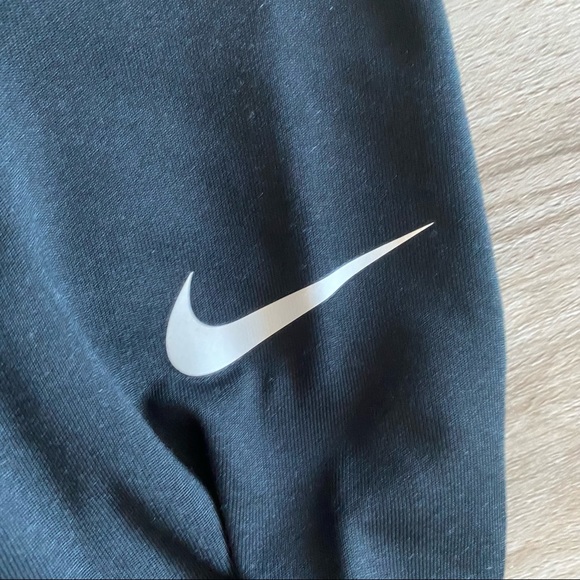 Nike Dri-Fit Athletic Shirt - Picture 4 of 6